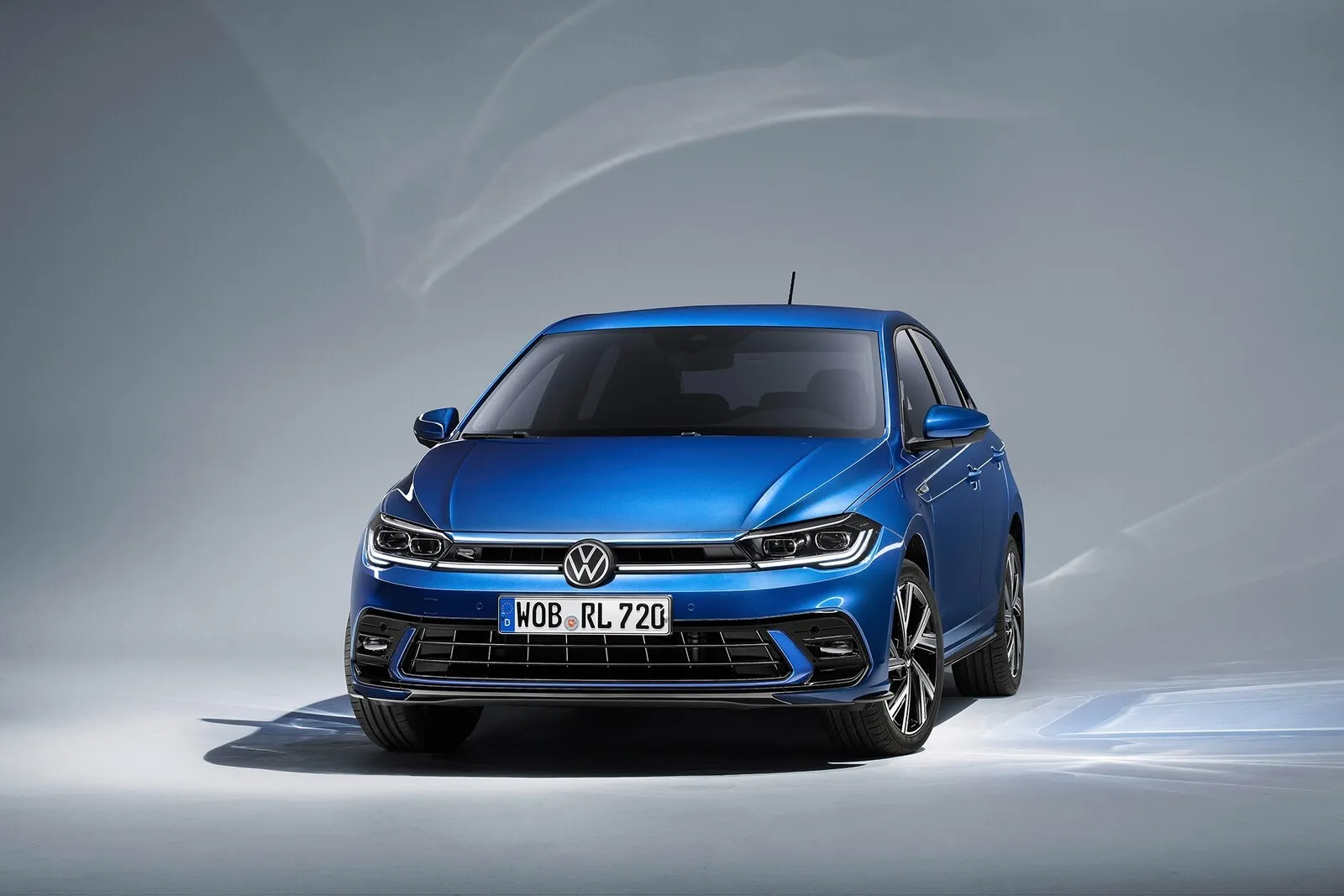 Im September bringt VW den Polo geliftet auf den Markt. Neu ist die R-Line-Ausstattung