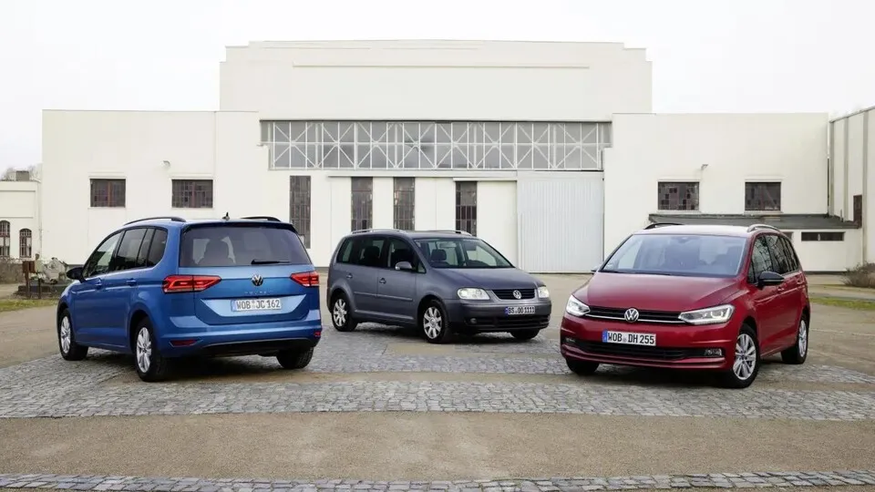 Nach mehr als zwei Jahrzehnten endet die Produktion des VW Touran in Wolfsburg.