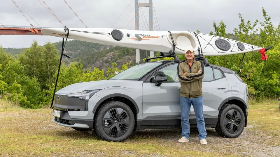 Midsommar-Tour rund um Göteborg mit Stromer und Kanu auf dem Dach. Unser Autor Michael Neher konnte dabei den neuen Volvo EX30 Cross Country fahren und testen