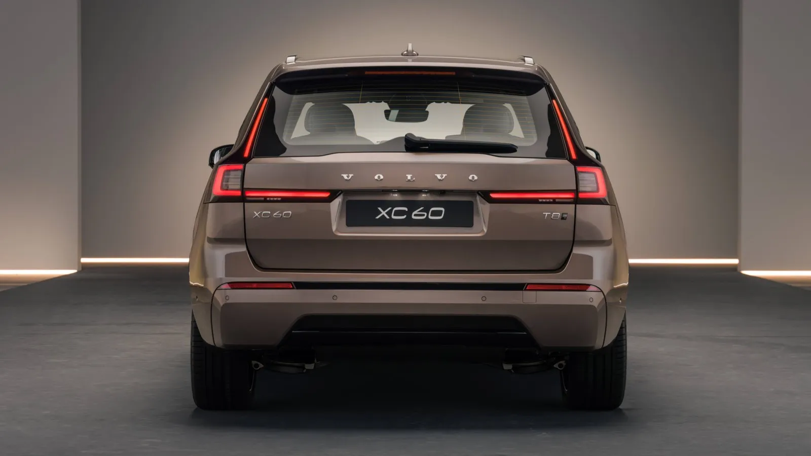 Die neuen Rückleuchten ziehen das Heck des XC60 optisch in die Breite.