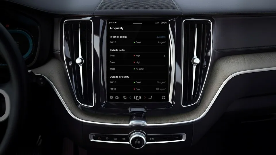 Zum Modelljahr 2023 kann das Luftreinigungssystem von Volvo auch  Informationen zur Qualität der Außenluft ausspielen.
