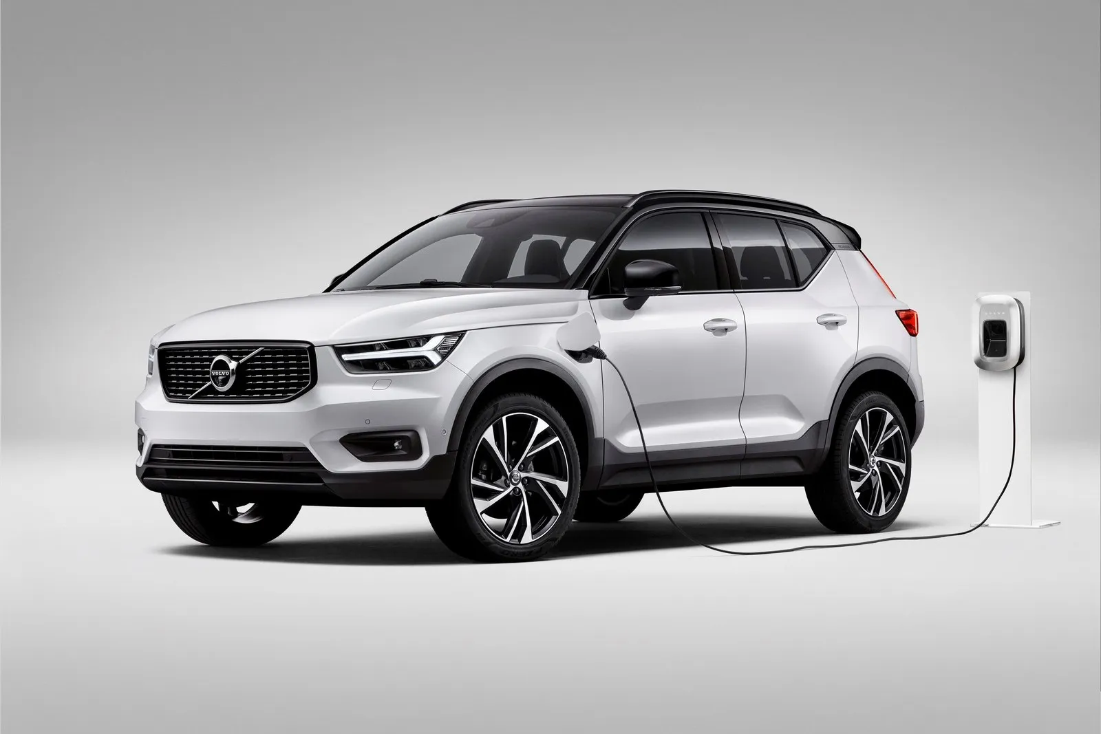 New Volvo XC40 T5 plug-in hybrid