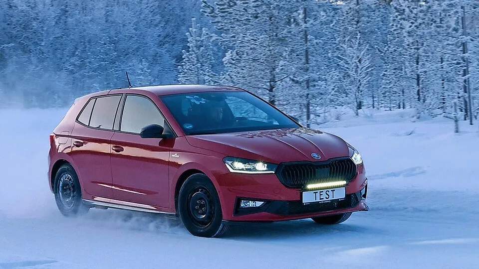 In Ivalo wurden für den ADAC Winterreifentest die Pneus auf Schnee getestet.