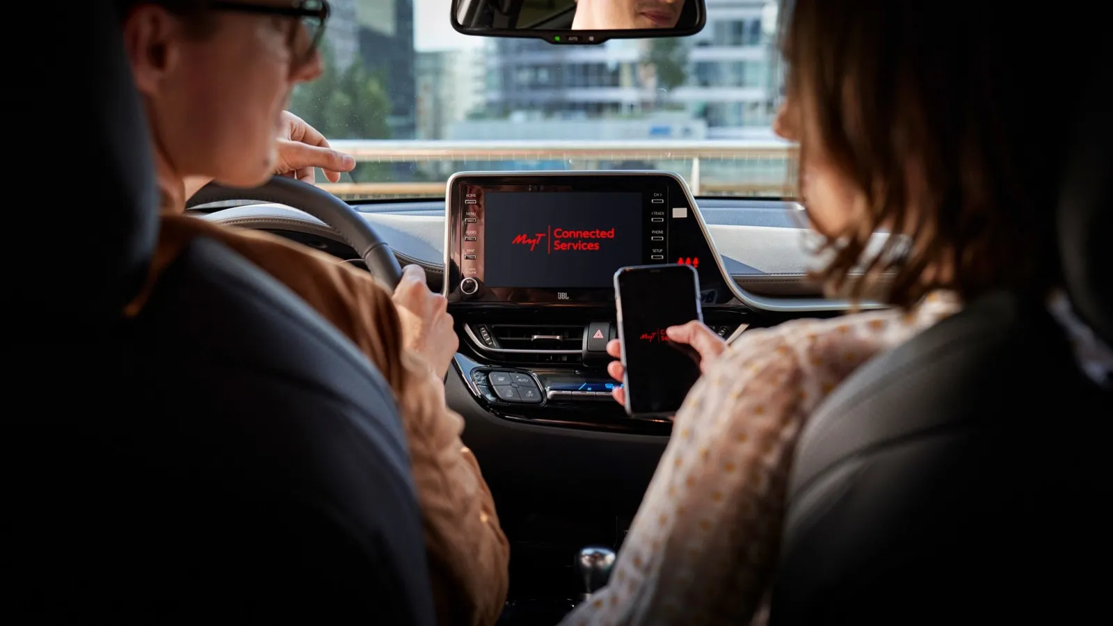 Schnittstelle zwischen Mensch und Auto: Viele Smartphone-Apps bieten auch Fuhrparkverantwortlichen Funktionen mit Mehrwert.
