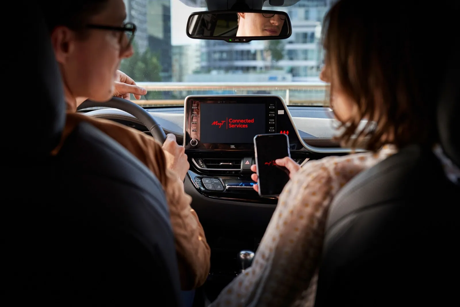 Schnittstelle zwischen Mensch und Auto: Viele Smartphone-Apps bieten auch Fuhrparkverantwortlichen Funktionen mit Mehrwert.