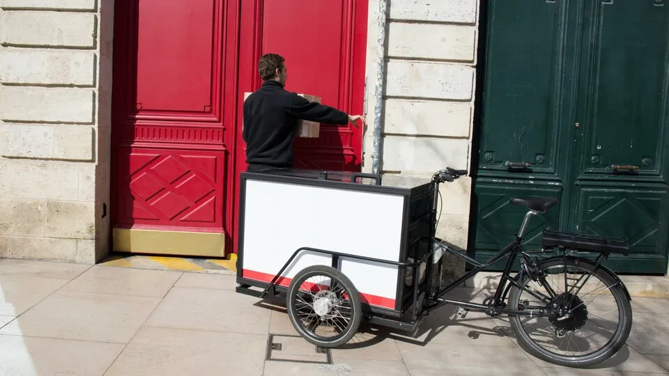 Lastenräder etablieren sich als emissionsarme Transportlösung.