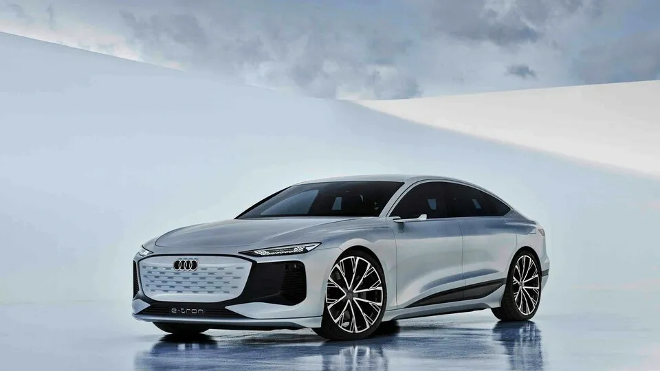 Die jüngst auf der Messe in Shanghai gezeigte Studie „A6 e-tron concept“ wird als Serienmodell 2023 starten