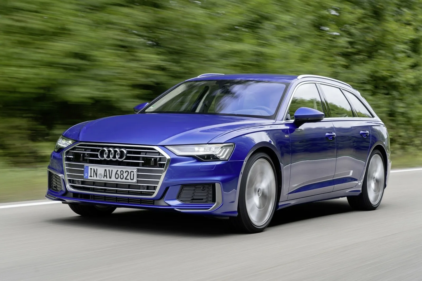 Mit Gesamt-Folgekosten von rund 1.810 Euro ist der 265 PS starke Audi A6 45 TFSI Avant unter den ausgewählten Ingolstädtern am günstigsten. Dabei schlagen allein die reinen Wartungskosten mit über 1.000 Euro zu Buche.