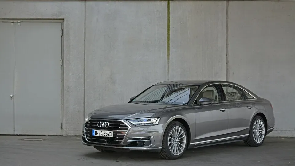 Neuer Audi A8 im Test: der Sitz(t)!