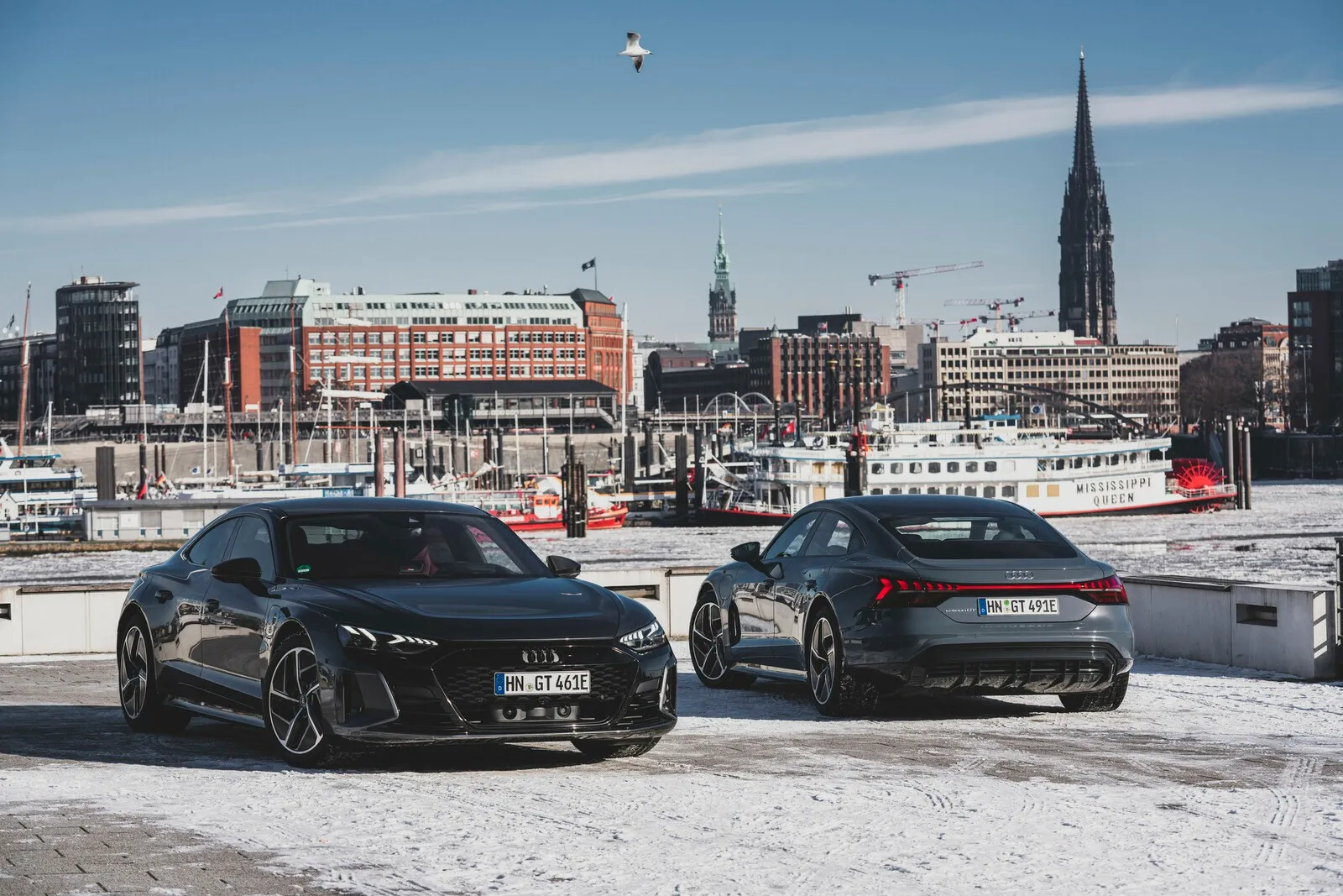 Die Elektrolimousine teilt sich die Technik mit dem Porsche Taycan
