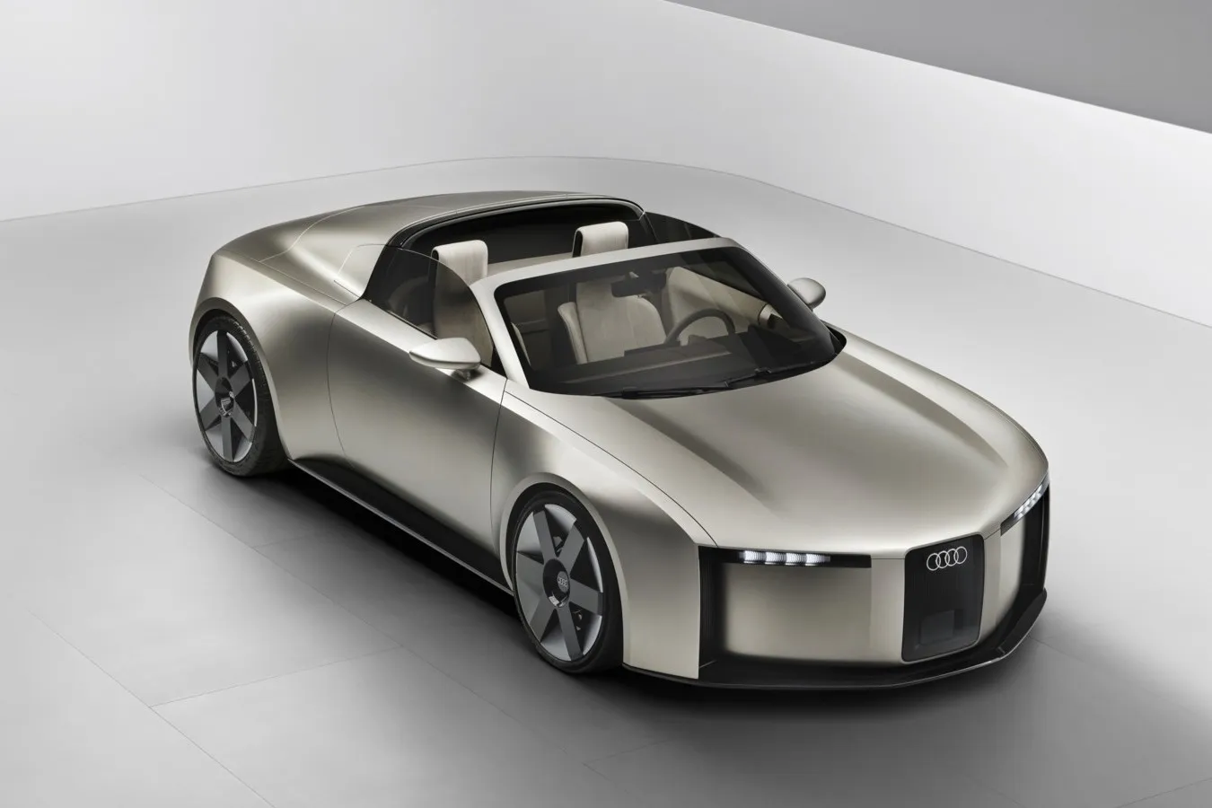 Mit dem Concept C gibt Audi Ausblick auf einen emotionalen E-Roadster.
