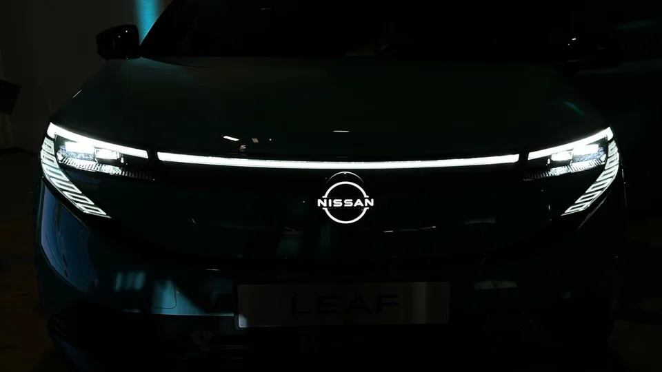 Nissan präsentierte die neue Generation des Leaf und das Werk in Sunderland im Dezember 2025 zum Produktionsstart des Elektroautos.