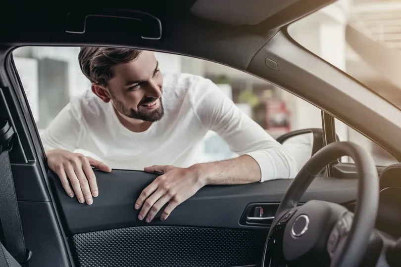Wer Fuhrparkmanager werden will, organisiert Fahrzeugflotten und behält Kosten, Wartung und Vorschriften im Blick.