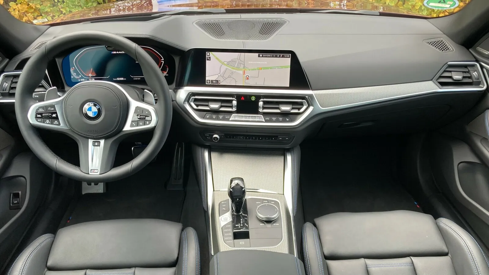 12,3-Zoll-Digitalinstrumente und 10,25-Zoll-Touchscreen gibt es als Bestandteil des „Business Paket Professional“.