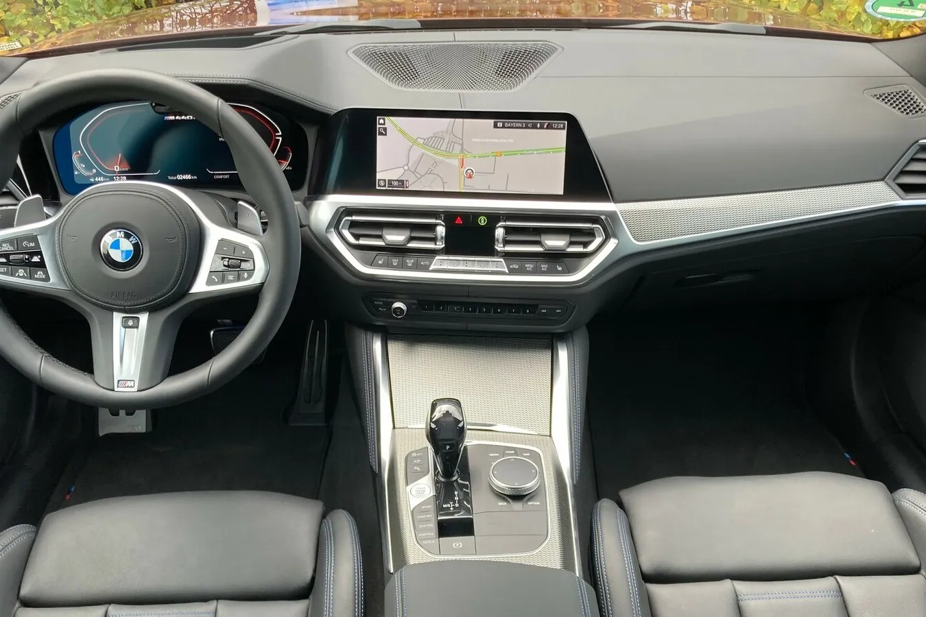 12,3-Zoll-Digitalinstrumente und 10,25-Zoll-Touchscreen gibt es als Bestandteil des „Business Paket Professional“.