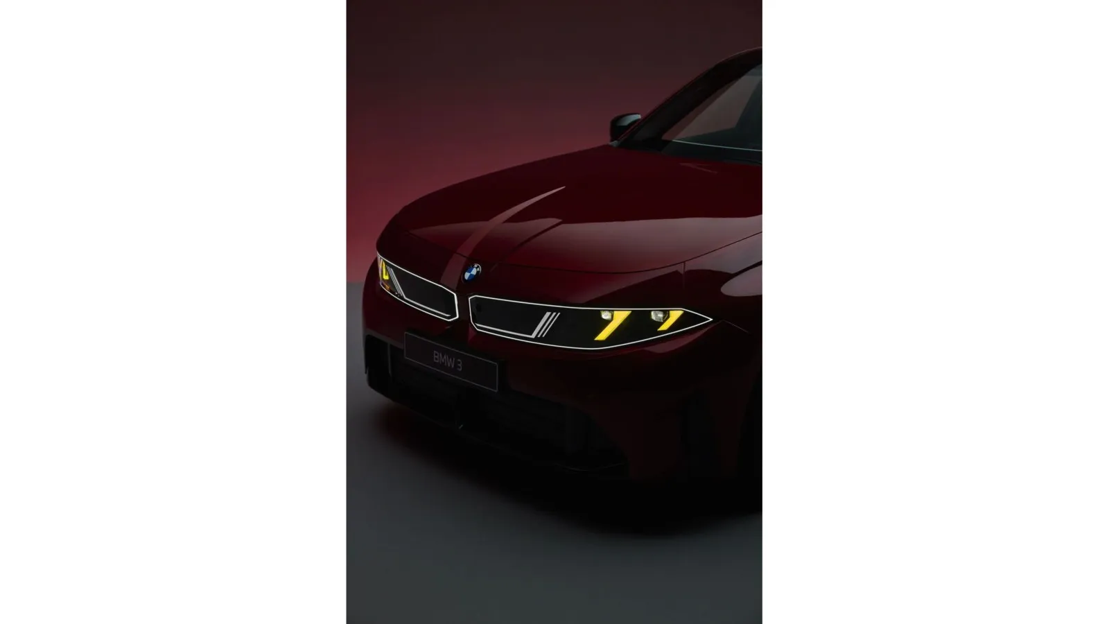Der BMW M350 xDrive hat aus dem Motorsport adaptierte gelbe Tagfahrlichter.
