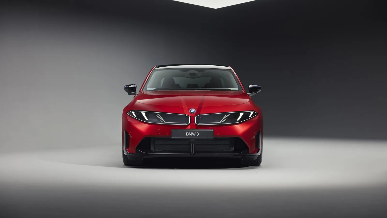 Beim neuen BMW 3er gehen Niere und Scheinwerfer optisch nahezu nahtlos ineinander über.