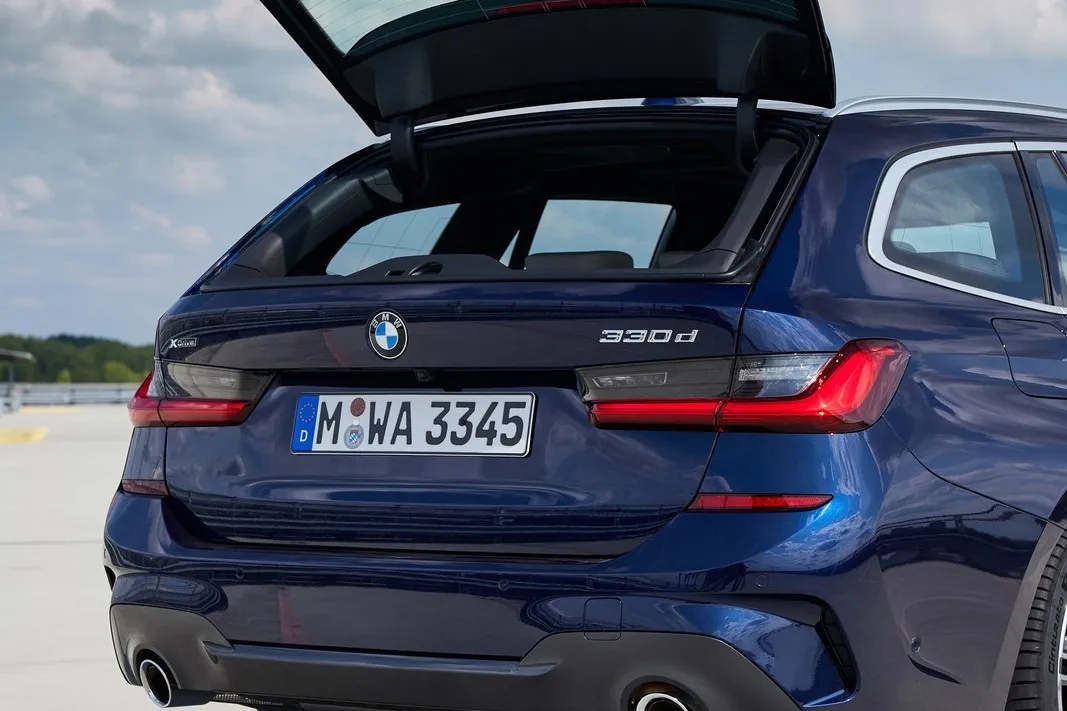 BMW 330d Touring