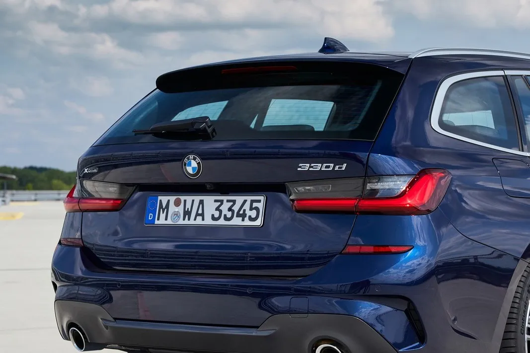BMW 330d Touring