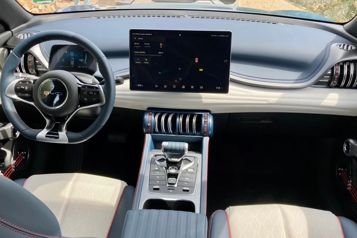 15,6-Zoll-Touchscreen im BYD Atto 3 Design, in der Basis Comfort müssen immer noch großzügige 12,8 Zoll reichen.