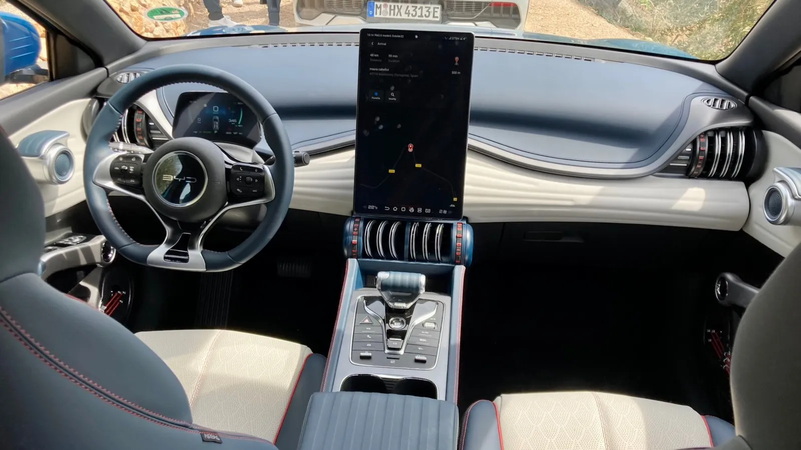 Typisch BYD: Der Touchscreen ist um 90 Grad drehbar.