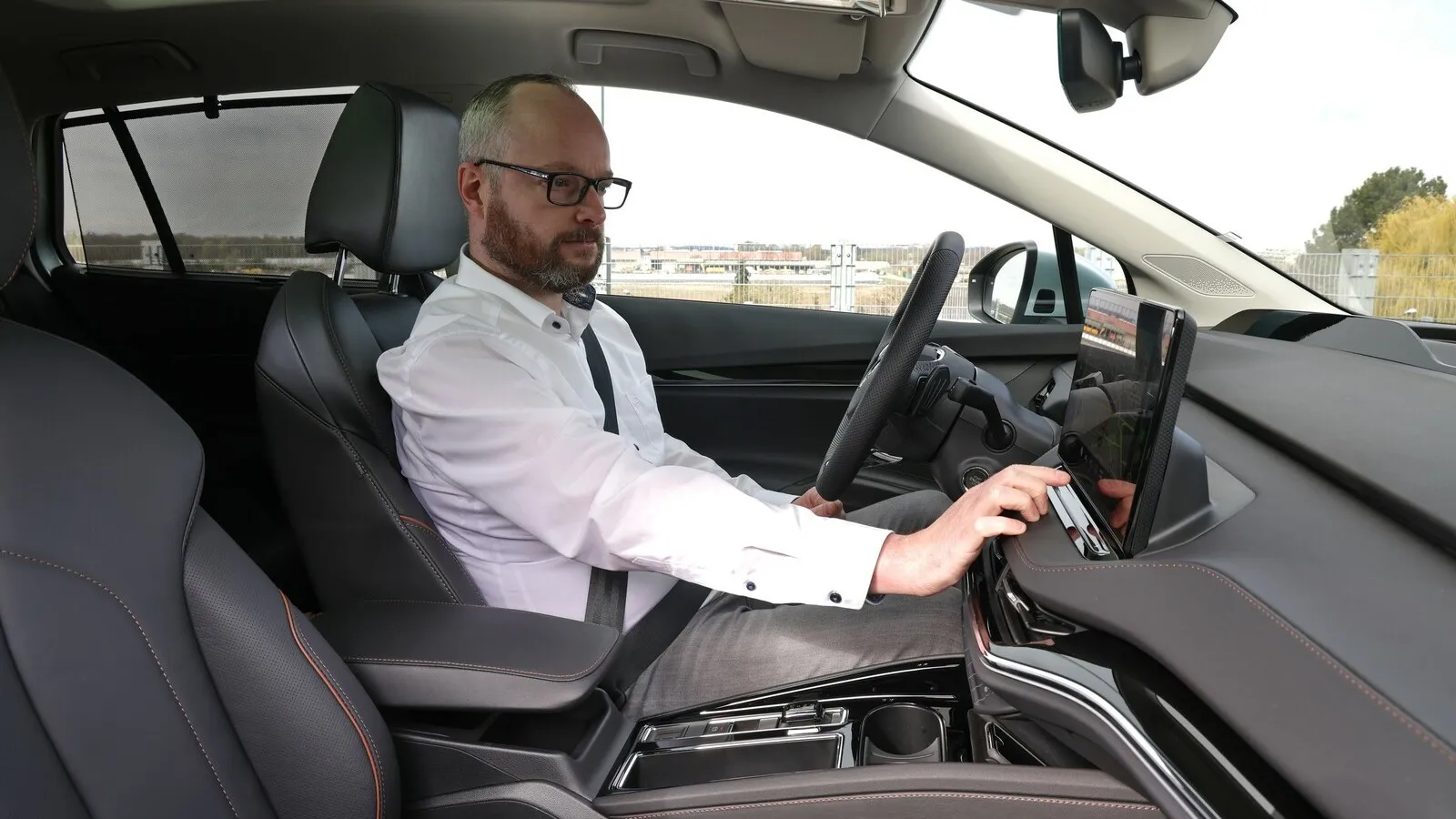 Der Enyaq iV überzeugt mit Skoda-typischer Ergonomie.