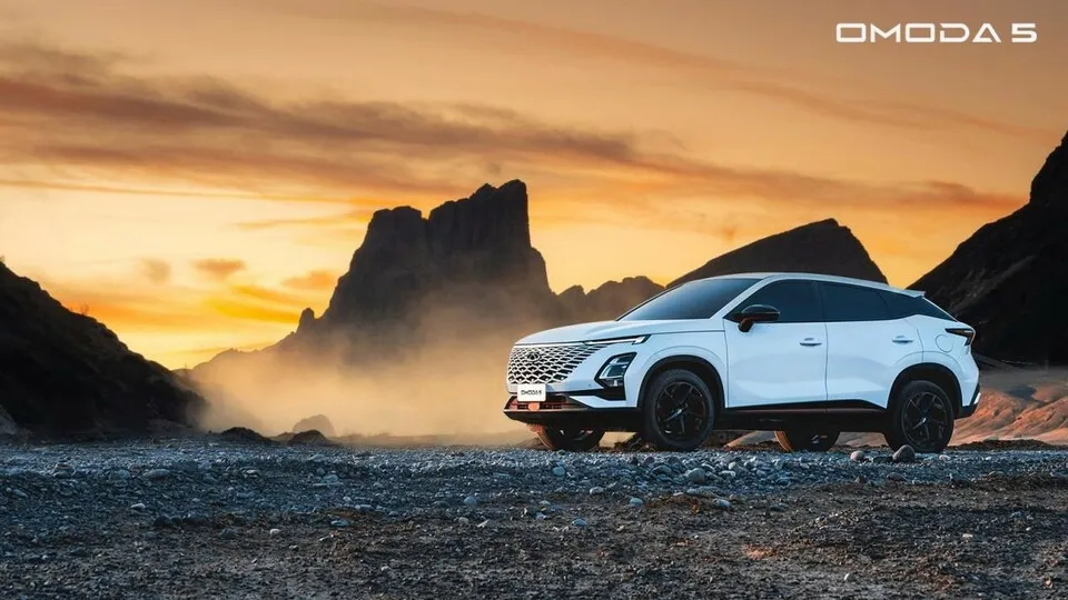 Der Omoda 5 tritt unter anderem gegen den Hyundai Kona an.