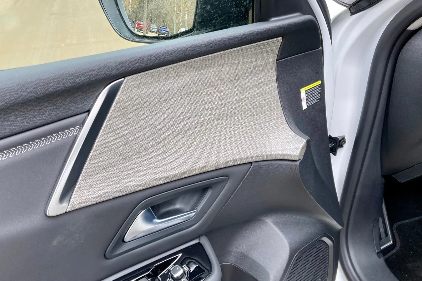 Typisch Citroen: Individuelles Dekor im C5-X-Interieur.