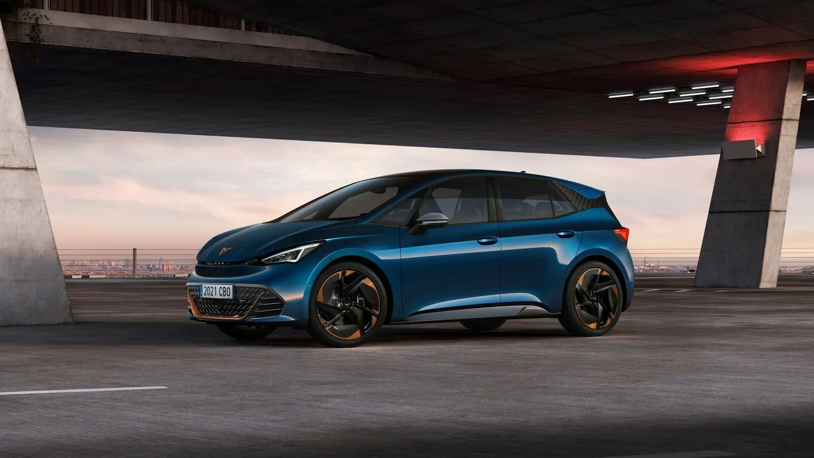 Seat-Tochter Cupra stellt den Born vorn, ein Schwestermodell des VW ID.3.