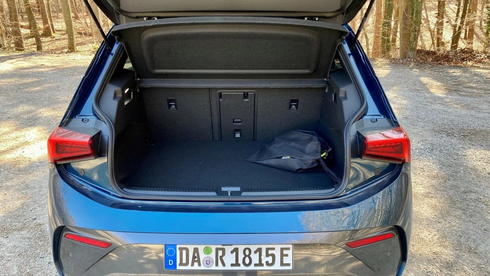 385 Liter Gepäck fasst der Kofferraum des Cupra Born im Normalzustand.