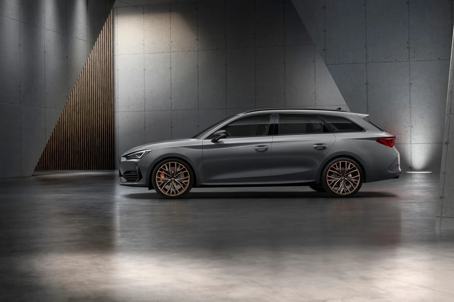 Cupra Leon Sportstourer 1.5 eTSI DSG: Platz zwei sichert sich der 150 PS starke Spanier mit Wartungskosten von 1.574 Euro.