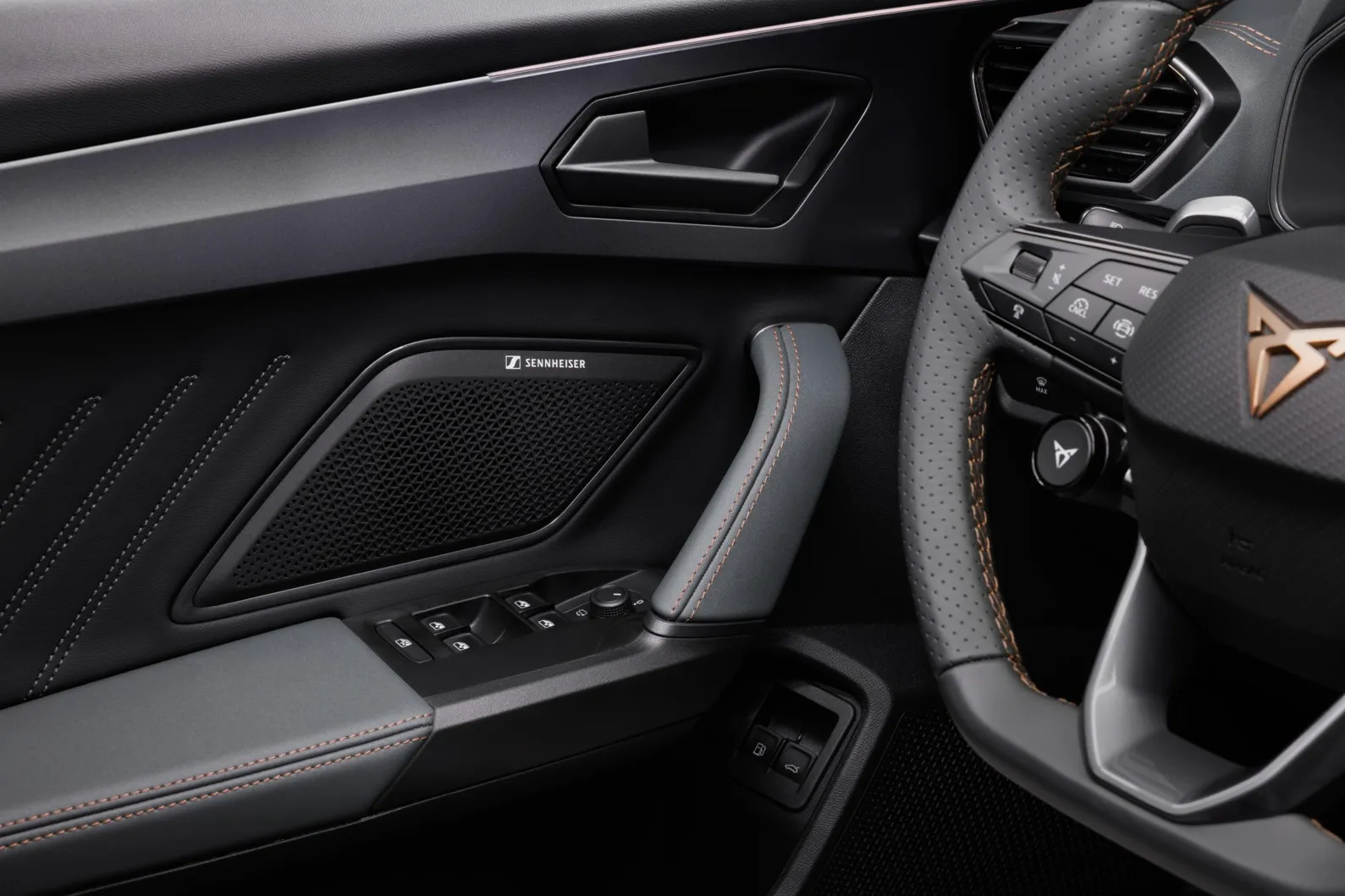 Sennheiser als Audio-Ausstatter gibt es optional im Cupra Leon.