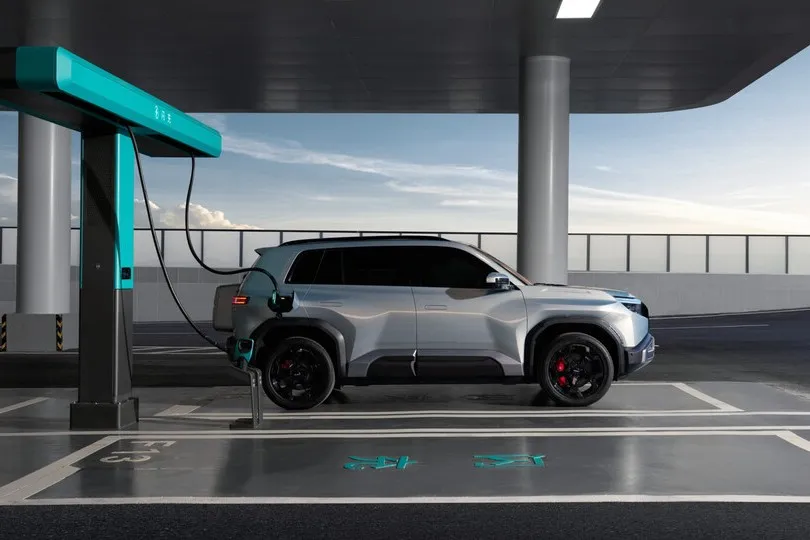 Megawattlader sollen E-Autos in wenigen Minuten und schwere E-Lkw innerhalb der gesetzlichen Fahrpause mit Energie versorgen. Besonders der notwendige Netzausbau bleibt eine Herausforderung.