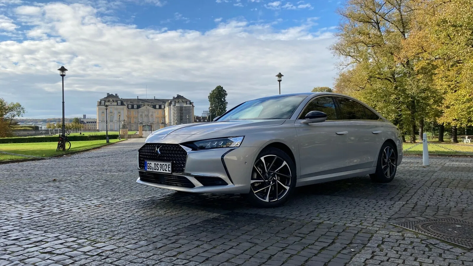 Wer Chrom mag, ist genau richtig beim neuen DS 9. Das Material ziert die Limousine an vielen Stellen.