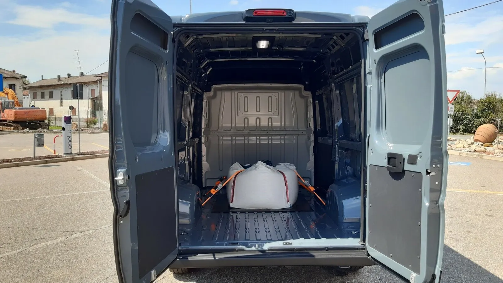 Zwischen 8 und 17 Kubikmeter lassen sich im Ducato unterbringen.