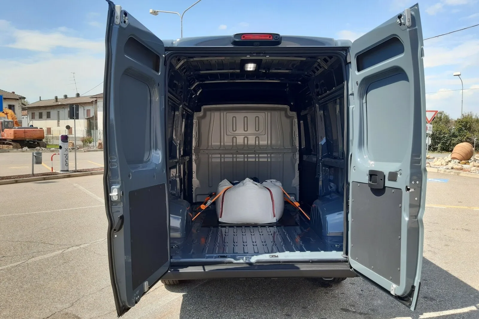 Zwischen 8 und 17 Kubikmeter lassen sich im Ducato unterbringen.