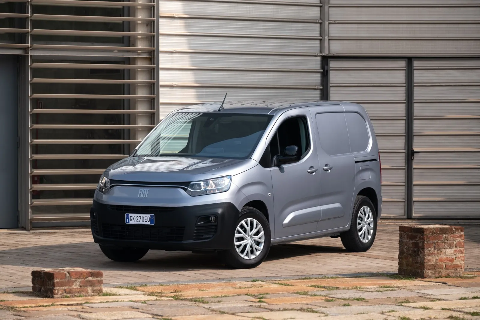 Platz 6 mit 39,2 Prozent Händlereinkaufswert: der Fiat Doblo Pure Tech 110 Start & Stop (Bild: Fiat E-Doblo).