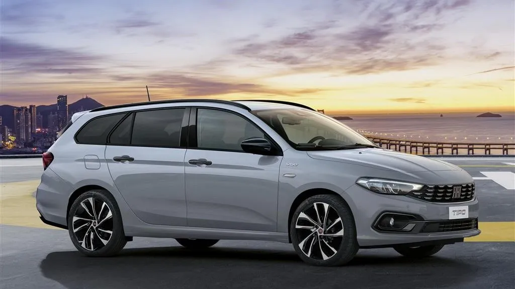 Fiat Tipo Kombi 1.5 GSE Hybrid: Besonders teuer bei den Teilen und Flüssigkeiten ist allerdings der italienische Kompaktkombi. Knapp 1.070 von 1.766 Euro entfallen auf diesen Posten.