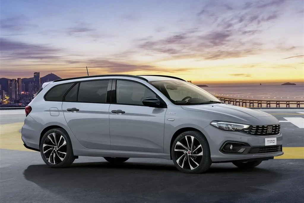Fiat Tipo Kombi 1.5 GSE Hybrid: Besonders teuer bei den Teilen und Flüssigkeiten ist allerdings der italienische Kompaktkombi. Knapp 1.070 von 1.766 Euro entfallen auf diesen Posten.