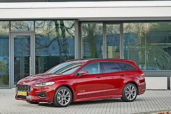 Ford Mondeo Turnier 2.0 Eco Blue Titanium Automatik (im Bild der Hybrid): 56 oder 52 Cent je Kilometer bei 36 oder 48 Monaten Haltedauer.