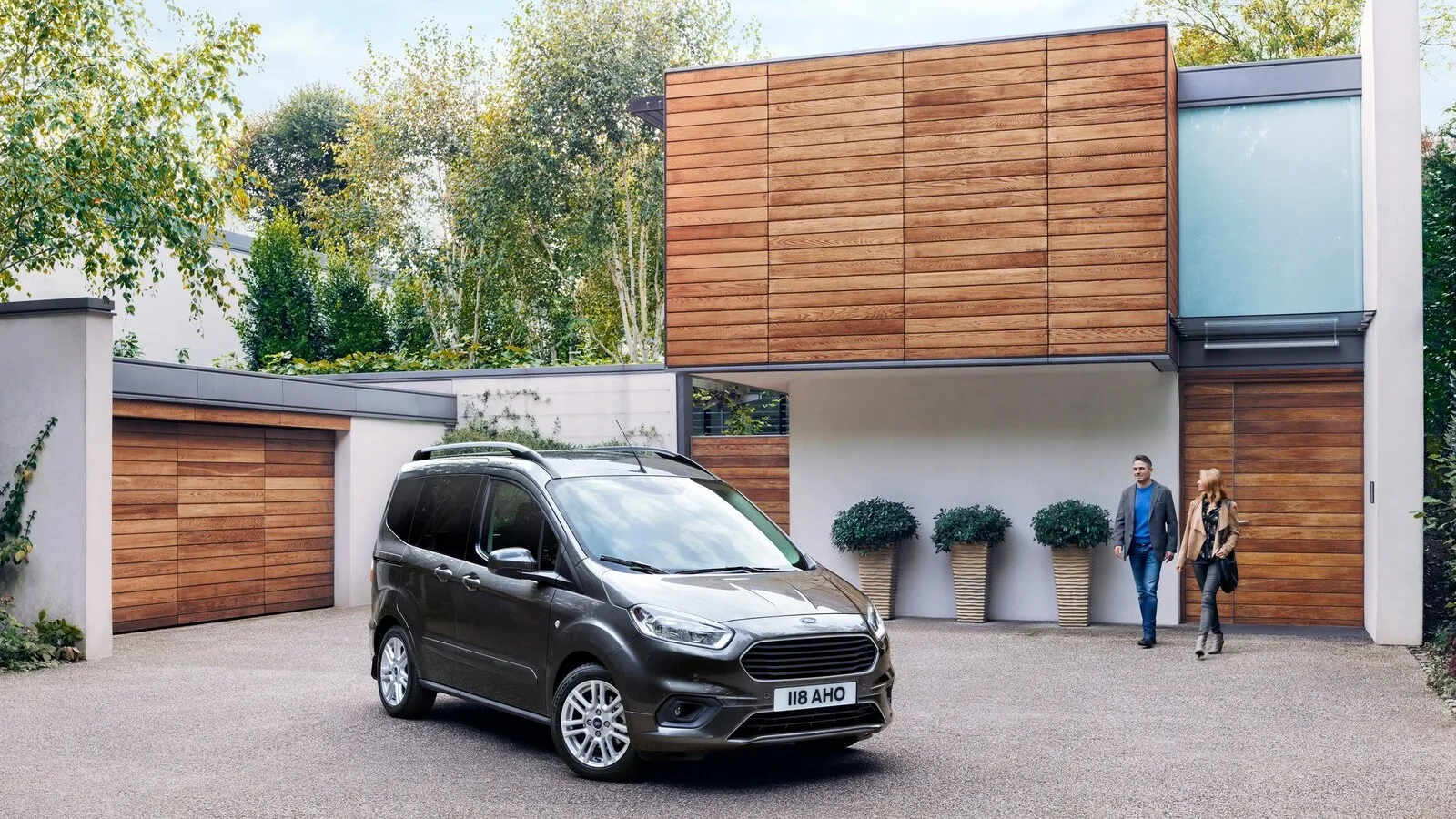 Ford Tourneo Courier Kombi 1.5 TDCi Trend: 44 oder 42 Cent je Kilometer bei 36 oder 48 Monaten Haltedauer.