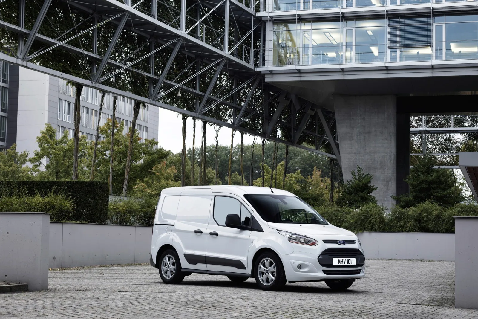 Platz 3 mit 42,0 Prozent Händlereinkaufswert: der Ford Transit Connect 1.0 Eco Boost L1 210.