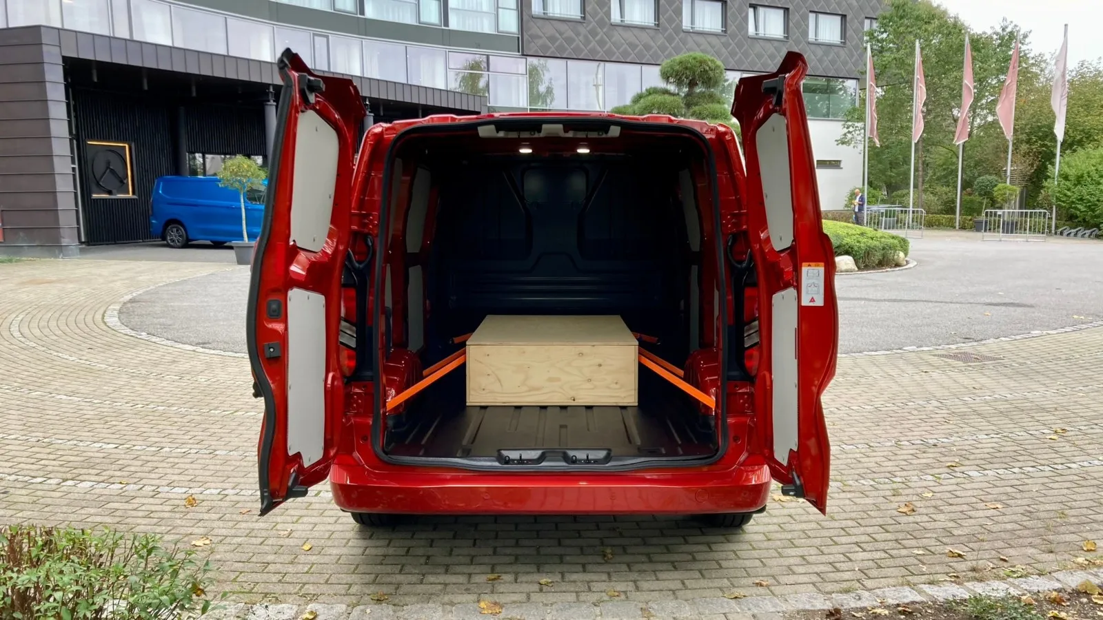 5,8 bis 6,8 Kubikmeter Ladung fasst der Transit Custom als Kastenwagen – je nach Fahrzeuglänge.