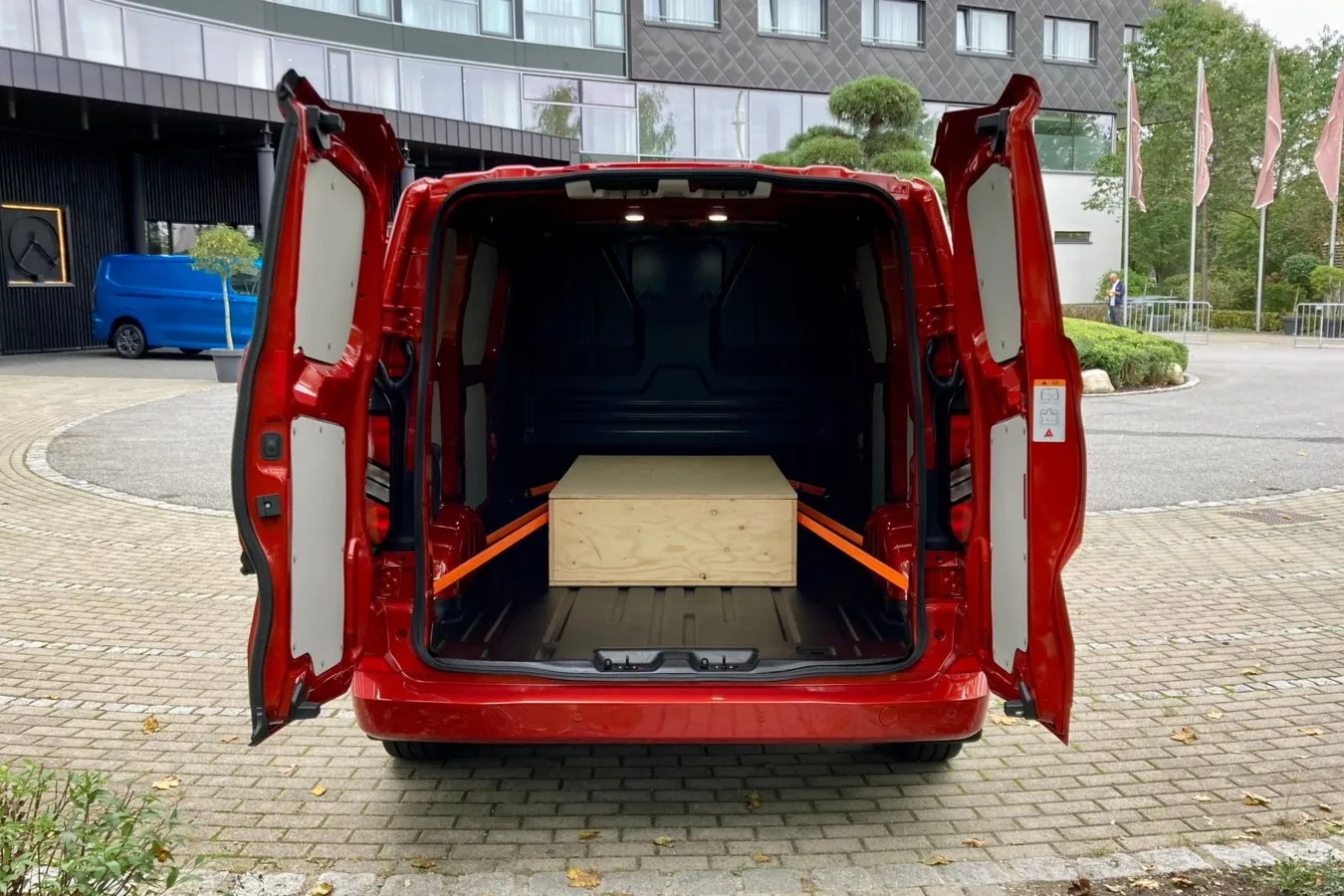 5,8 bis 6,8 Kubikmeter Ladung fasst der Transit Custom als Kastenwagen – je nach Fahrzeuglänge.