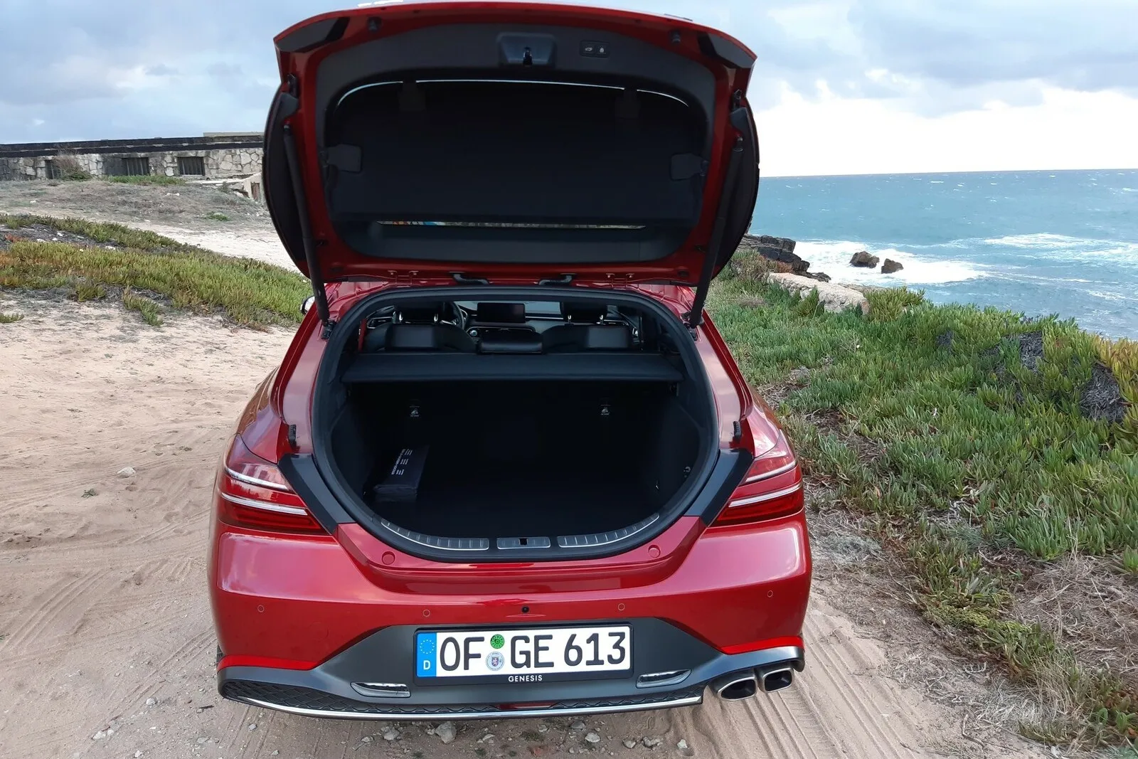Das recht flache Ladeabteil des G70 Shooting Brake fasst 465 bis 1535 Liter Gepäck.