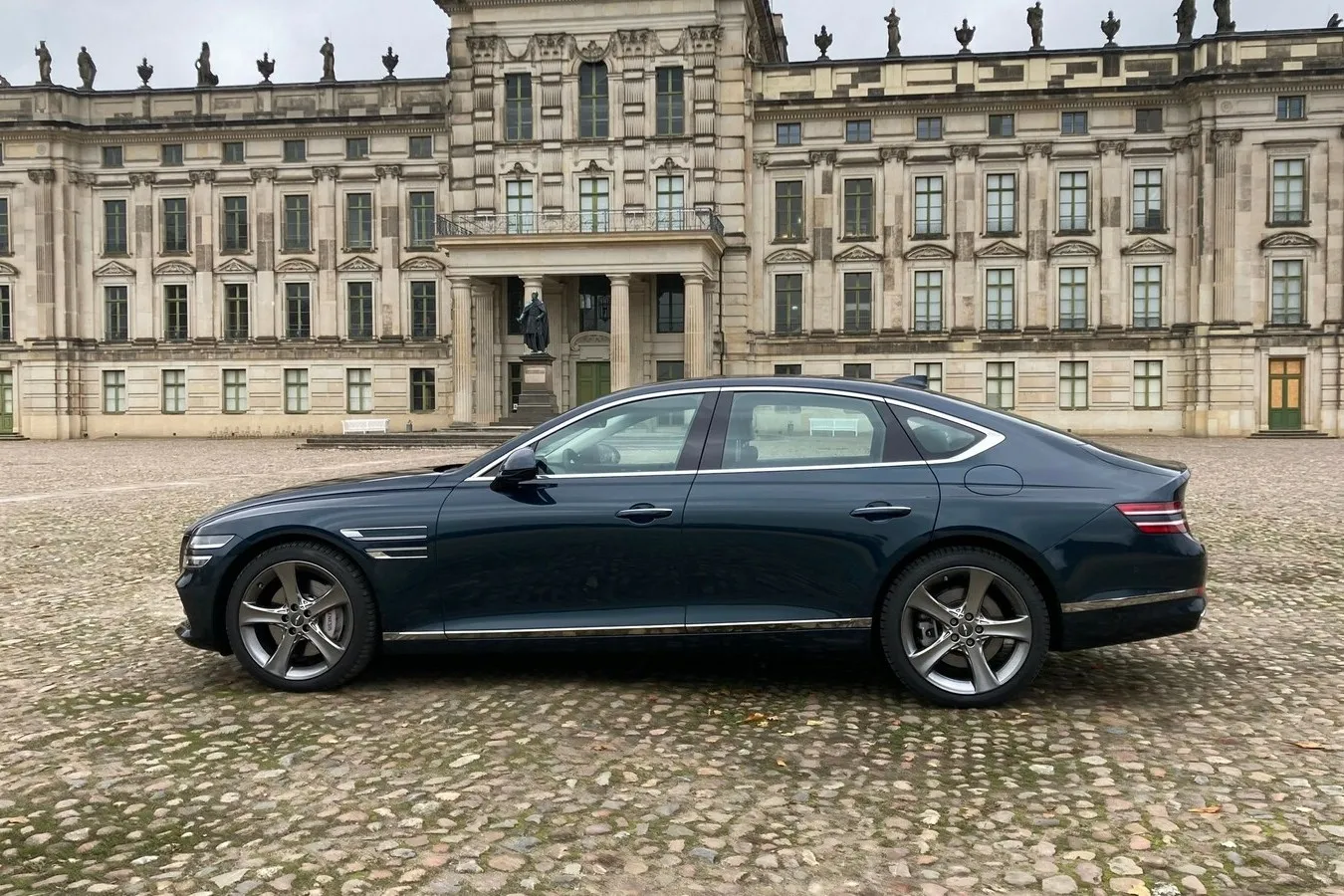 Limousine? Coupé? Der Genesis G80 spielt gekonnt mit den Segmenten.