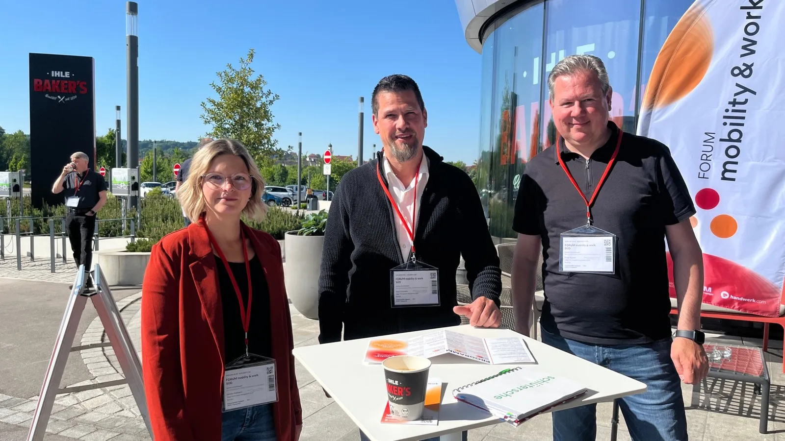 Daniele Waldmann (links), Rocco Kietzmann (Mitte), Frank Stappen (rechts) von Geiger Fuhrparkmanagement: „Haftung und Steuern – das ist heute unser erster Stopp!“