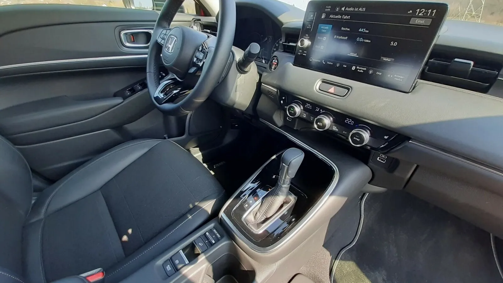 Softtouch-Materialien in guter Verarbeitung, logische Bedienung im kleinsten SUV von Honda.