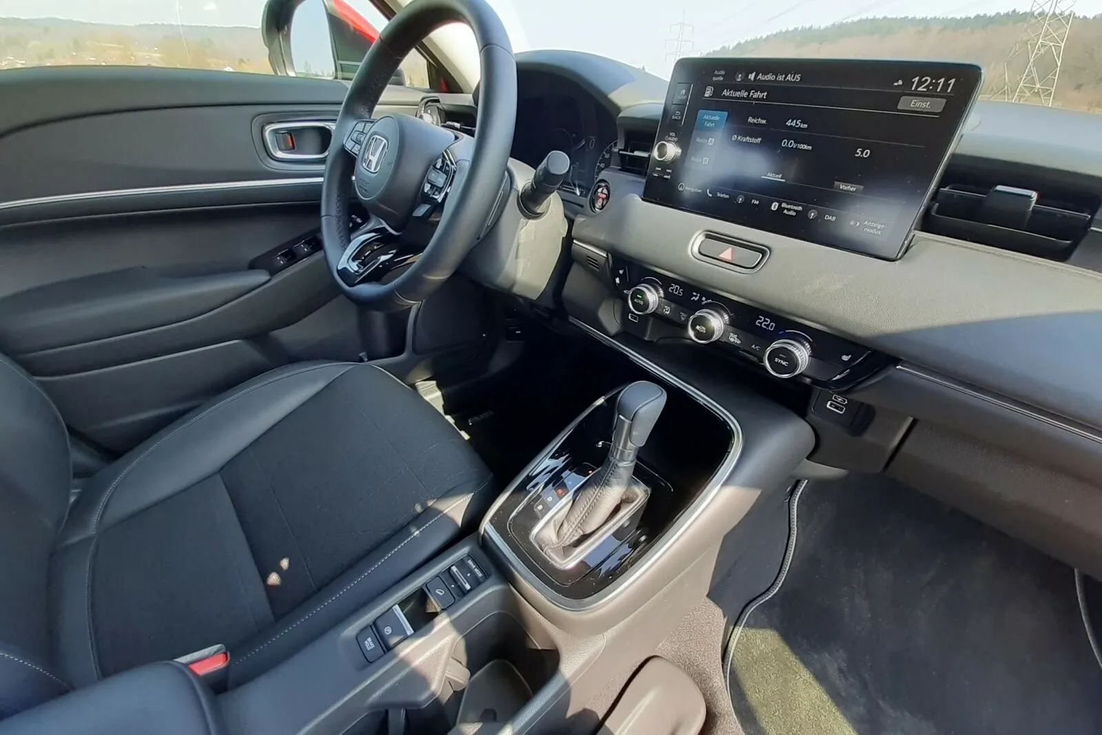 Softtouch-Materialien in guter Verarbeitung, logische Bedienung im kleinsten SUV von Honda.
