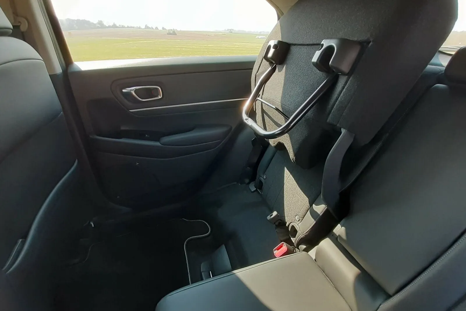 Viel Platz im HR-V-Fußraum durch die wie Kinosessel klappbaren Magic Seats.